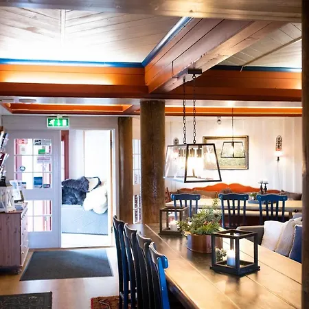 Gomobu Fjellstue Ron